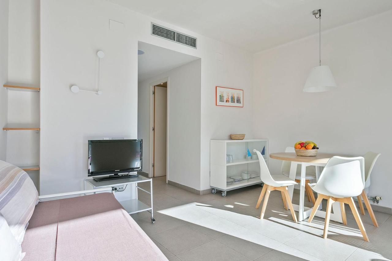Apartamentos Castellmar Castelldefels Exteriör bild