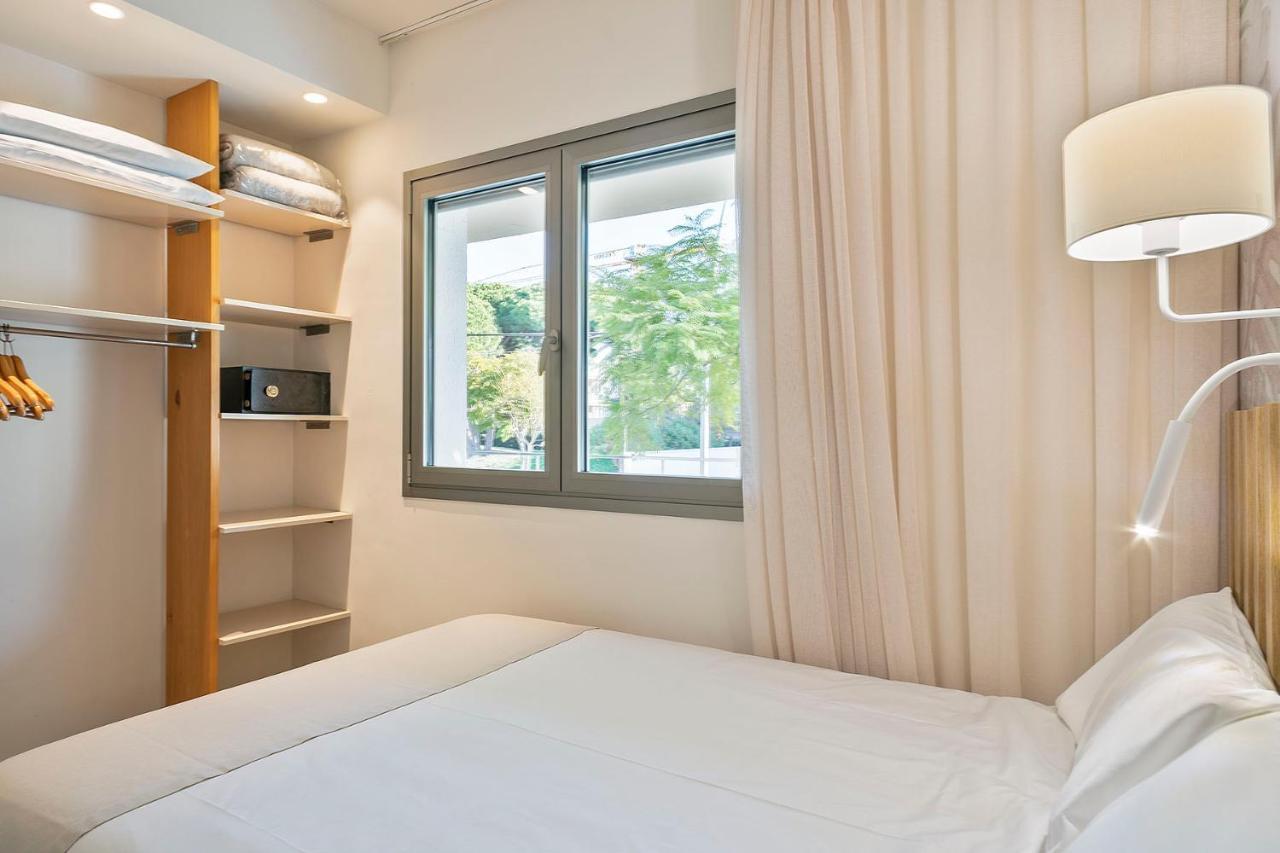 Apartamentos Castellmar Castelldefels Exteriör bild