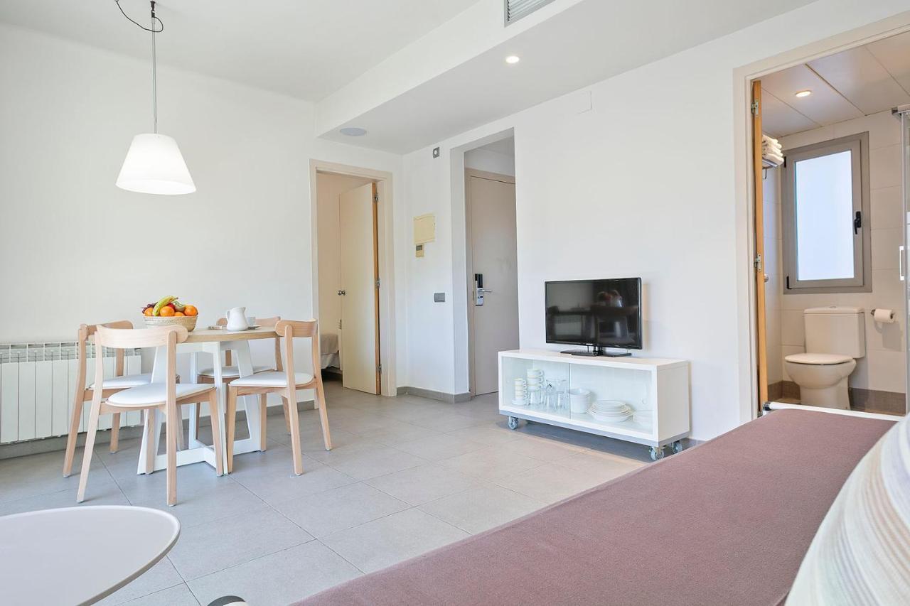 Apartamentos Castellmar Castelldefels Exteriör bild