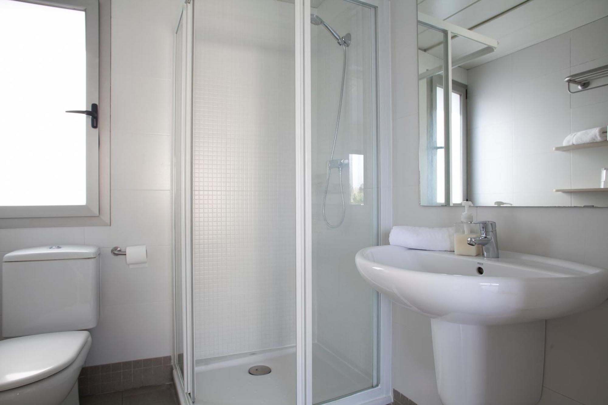Apartamentos Castellmar Castelldefels Rum bild