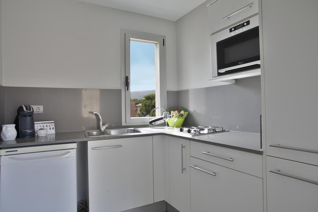 Apartamentos Castellmar Castelldefels Exteriör bild